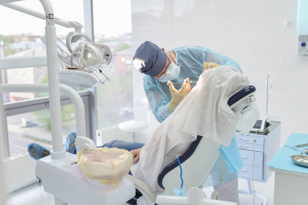Best Cracked Tooth Emergency Dentist  in Somerville, MA